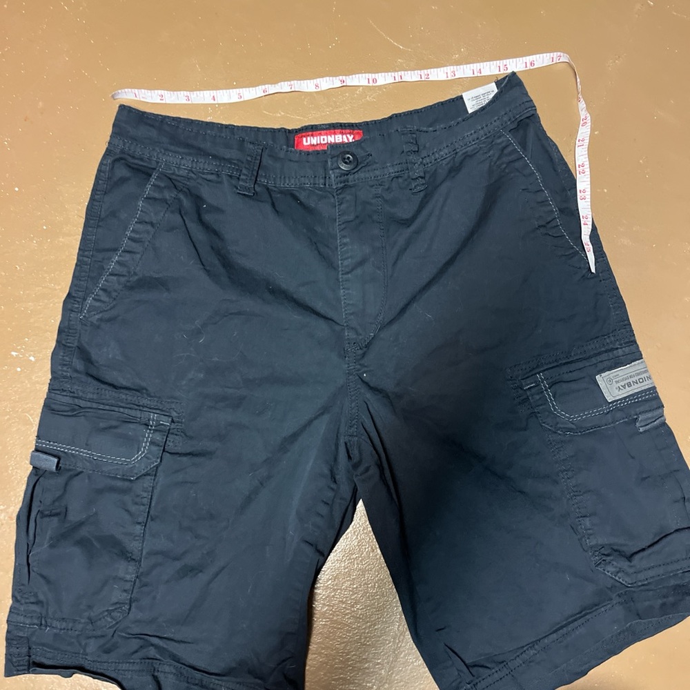 UNIONBAY Black Cargo Shorts for Men
